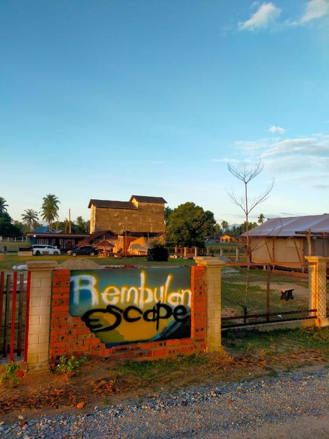 Rembulan Escape Bell Tent 2 Kampung Penarik Kültér fotó